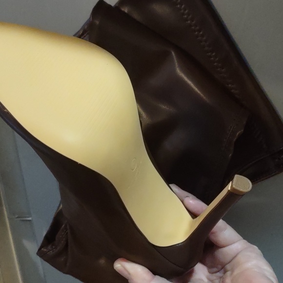 Fashion Nova | Gisele50 Chocolate Boot Size 7 New in Box - Picture 5 of 8